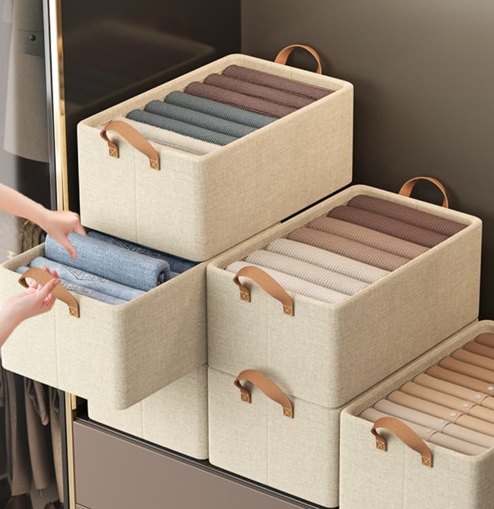 頑丈フレーム付きグッズ収納仕切りボックス