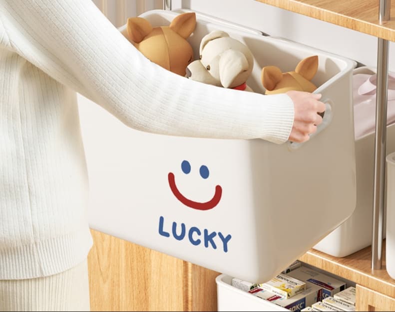 グッズ収納 にっこり笑顔の収納ボックス