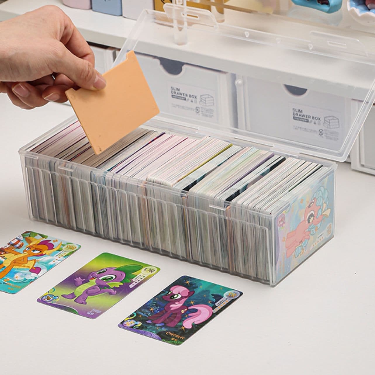 グッズ収納 蓋付き仕切りカード収納ボックス
