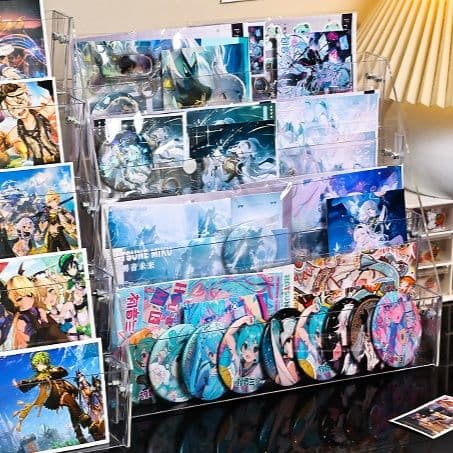グッズ収納 透明多段式収納飾り棚