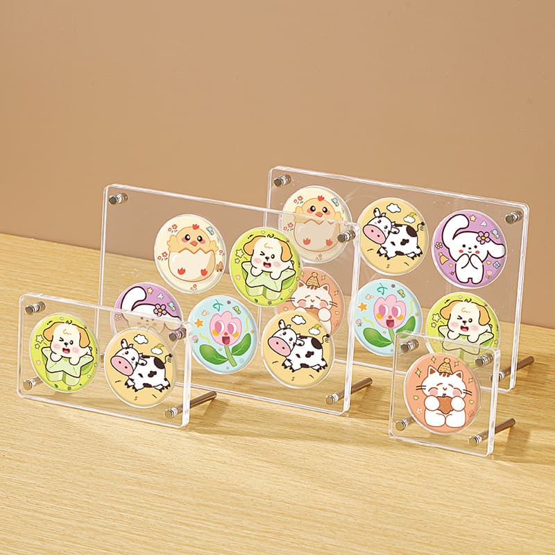 グッズ収納 アクリル製 かわいい缶バッジ飾り台 スタンド