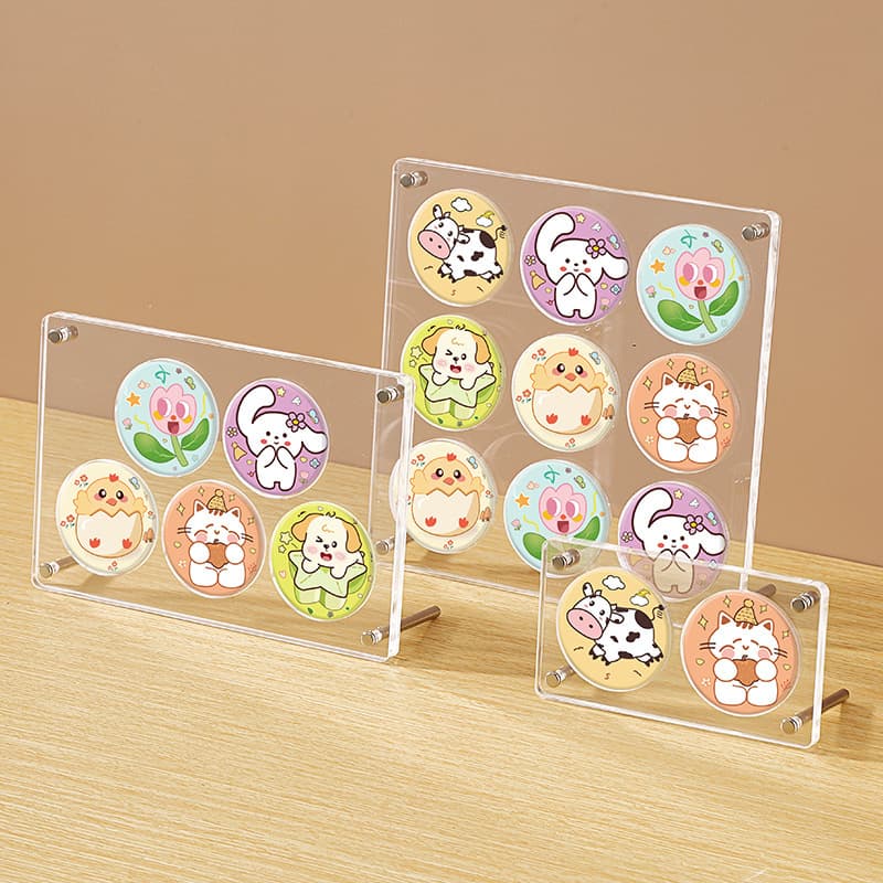 グッズ収納 アクリル製 かわいい缶バッジ飾り台 スタンド
