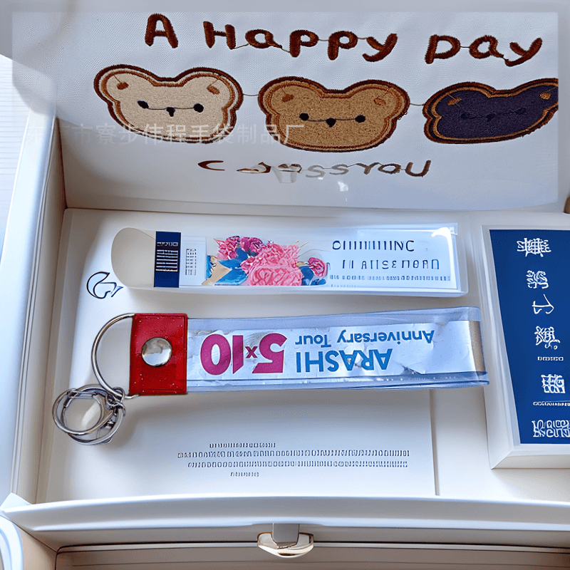 オシャレ光沢グッズ収納ケース
